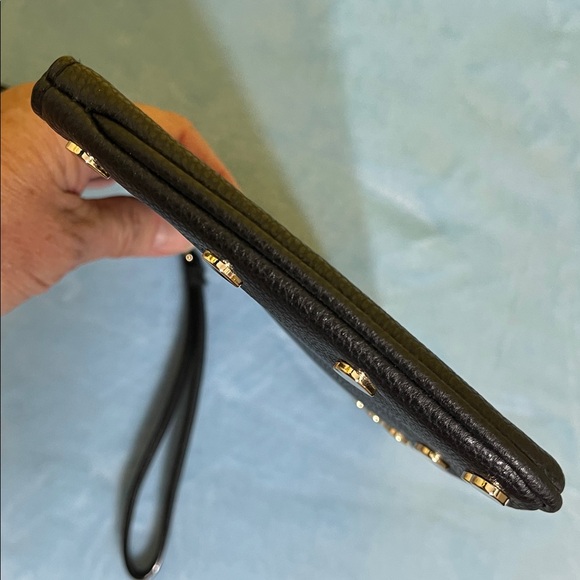Victoria’s Secret Black Heart Studded Wristlet Clutch- LIKE NEW - Picture 9 of 12